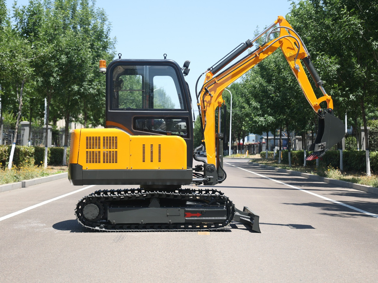 Müller Machinery Diesel Mini excavator 4 ton - Müller Machinery MB 40 - VKSH Xinchai 4D32 Series Motor - מיני מחפר: תמונה 2 Müller Machinery Diesel Mini excavator 4 ton - Müller Machinery MB 40 - VKSH Xinchai 4D32 Series Motor - מיני מחפר: תמונה 2