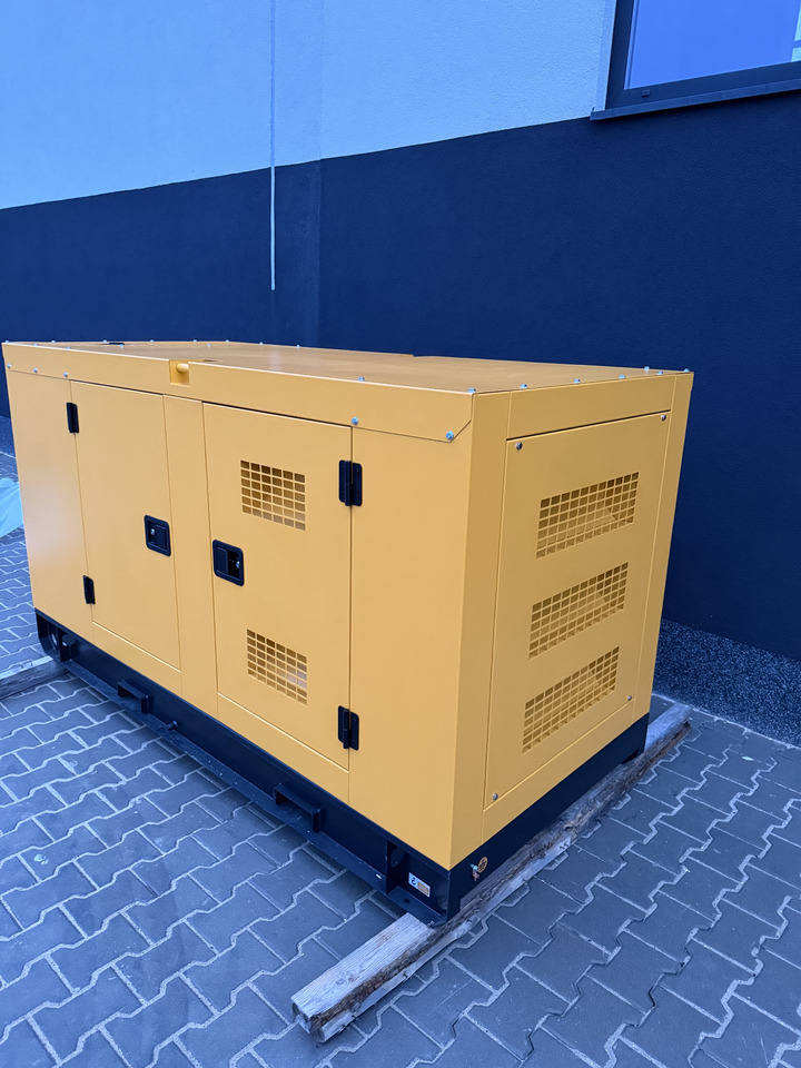 PERKINS 100 kVA / 80 kW - ערכת גנרטורים: תמונה 3 PERKINS 100 kVA / 80 kW - ערכת גנרטורים: תמונה 3