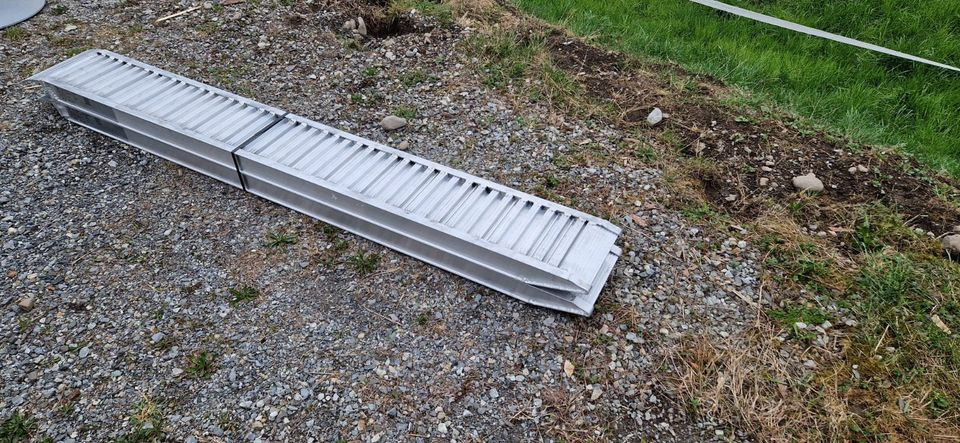 2024 Aluminium-Auffahrrampen 3600 Kg 2500x370 mm - רמפת העמסה: תמונה 3 2024 Aluminium-Auffahrrampen 3600 Kg 2500x370 mm - רמפת העמסה: תמונה 3