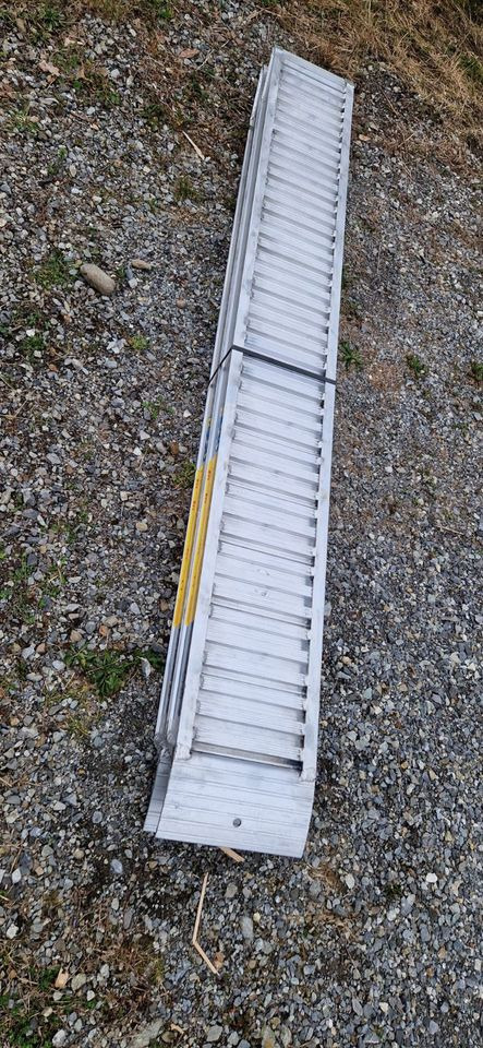 2024 Aluminium-Auffahrrampen 3600 Kg 2500x370 mm - רמפת העמסה: תמונה 4 2024 Aluminium-Auffahrrampen 3600 Kg 2500x370 mm - רמפת העמסה: תמונה 4