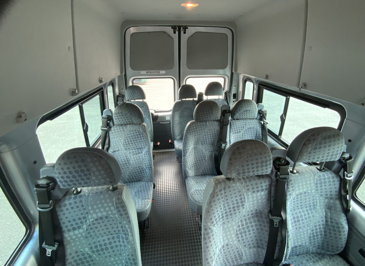 מיניבוס, כלי רכב מסחרי לנוסעים Ford Transit: תמונה 11