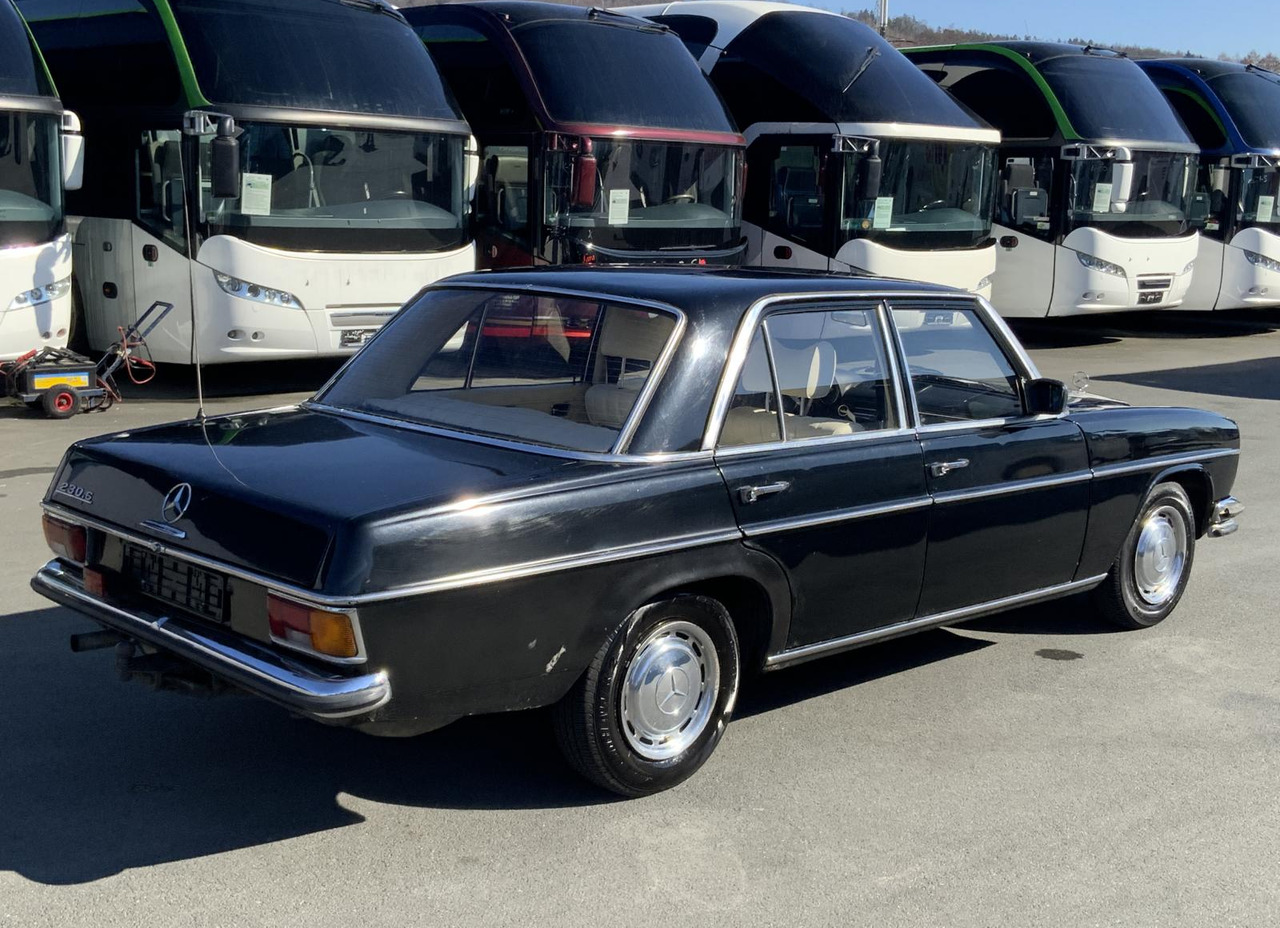 Mercedes-Benz 200 D/8 - מכונית: תמונה 4 Mercedes-Benz 200 D/8 - מכונית: תמונה 4