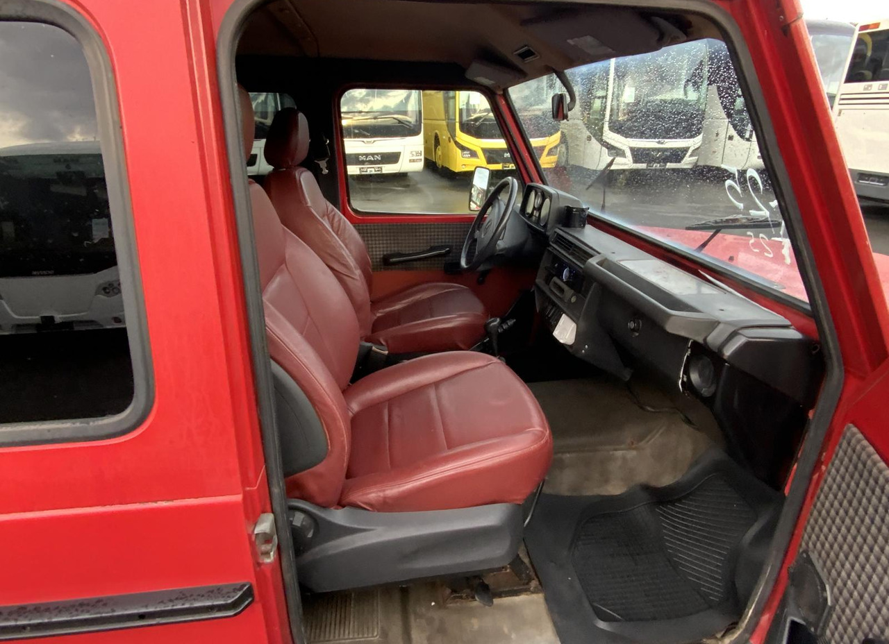 Mercedes-Benz G 300 - מכונית: תמונה 5 Mercedes-Benz G 300 - מכונית: תמונה 5