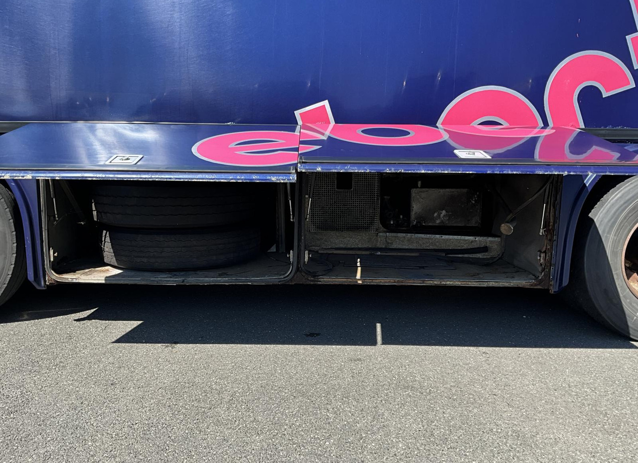 Neoplan N 212 - אוטובוס בין עירוני: תמונה 5 Neoplan N 212 - אוטובוס בין עירוני: תמונה 5