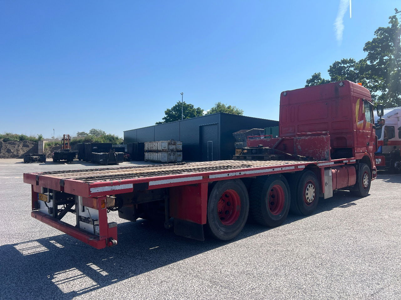 DAF XF 105.510 SC 8x2, Retarder - משאית צד נופל/ שטוחה: תמונה 3 DAF XF 105.510 SC 8x2, Retarder - משאית צד נופל/ שטוחה: תמונה 3