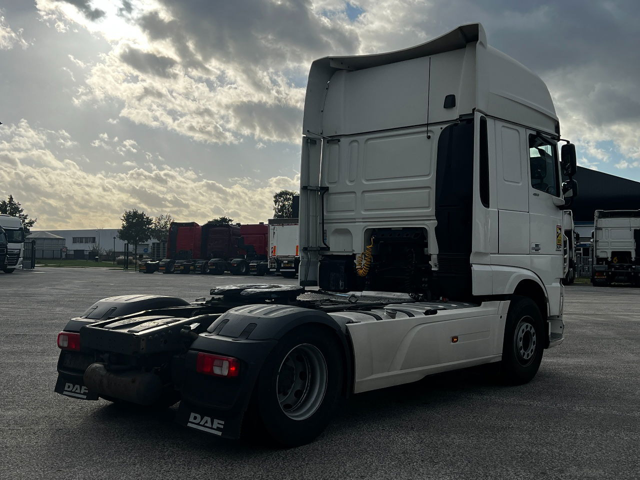 DAF XF 460 SSC, Retarder, Full spoiler - יחידת טרקטור: תמונה 3 DAF XF 460 SSC, Retarder, Full spoiler - יחידת טרקטור: תמונה 3