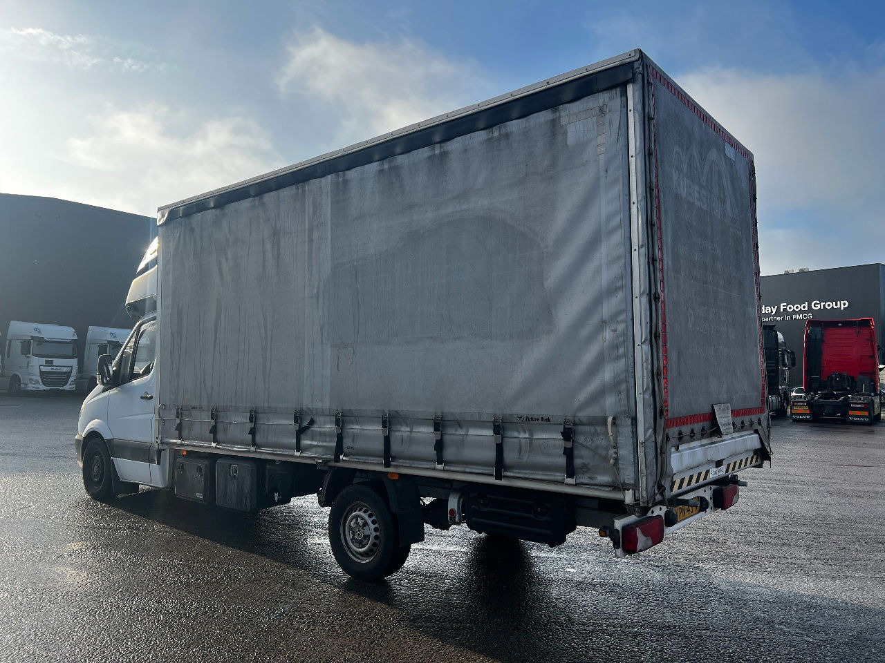 Mercedes-Benz Sprinter 316 Euro 6, Manual - כלי רכב מסחרי עם וילונות צד: תמונה 4 Mercedes-Benz Sprinter 316 Euro 6, Manual - כלי רכב מסחרי עם וילונות צד: תמונה 4