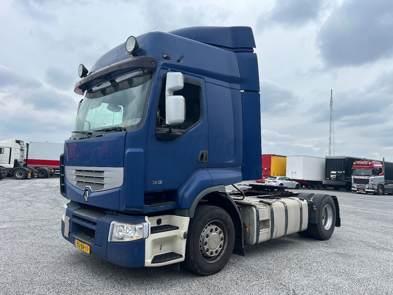 Renault Premium 380 Euro 3, NL Truck - יחידת טרקטור: תמונה 1 Renault Premium 380 Euro 3, NL Truck - יחידת טרקטור: תמונה 1