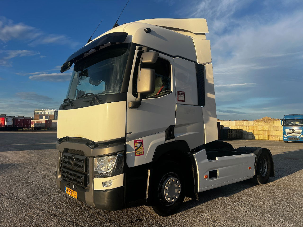 Renault T380 EUro 6, Full spoilers - יחידת טרקטור: תמונה 1 Renault T380 EUro 6, Full spoilers - יחידת טרקטור: תמונה 1