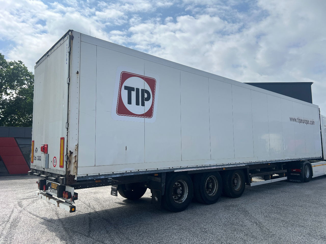 Schmitz Cargobull Isoliert koffer, SAF achsen - סמיטריילר בתיבה סגורה: תמונה 3 Schmitz Cargobull Isoliert koffer, SAF achsen - סמיטריילר בתיבה סגורה: תמונה 3