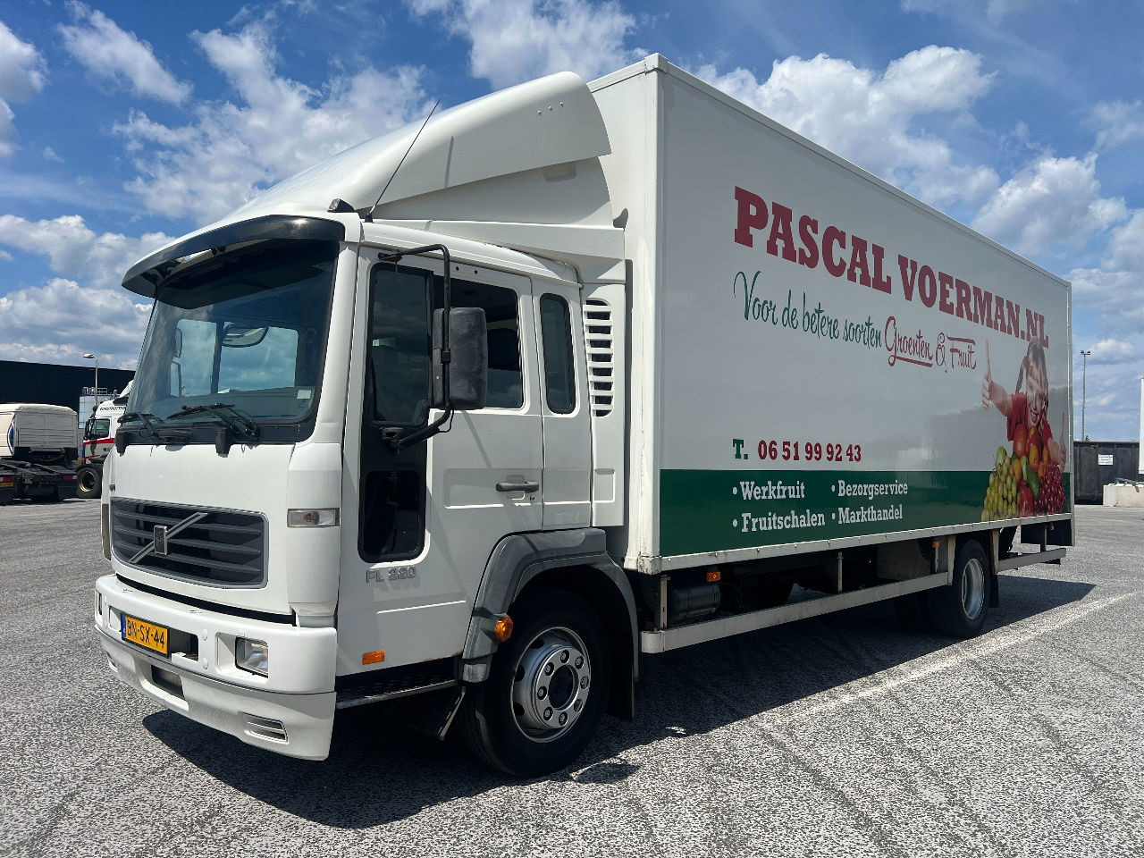 Volvo FL 612 220PK, Euro 3 - משאית תיבה: תמונה 1 Volvo FL 612 220PK, Euro 3 - משאית תיבה: תמונה 1