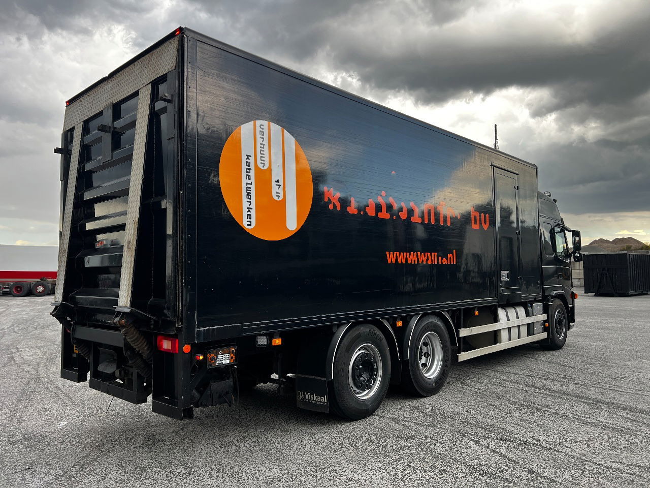 Volvo FM 9.300 Globe 6x2, Euro 5 - משאית תיבה: תמונה 3 Volvo FM 9.300 Globe 6x2, Euro 5 - משאית תיבה: תמונה 3