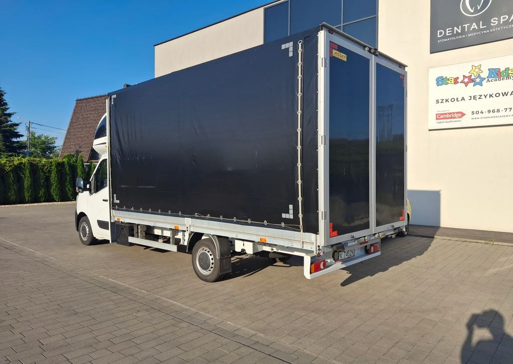 Renault Master - כלי רכב מסחרי עם וילונות צד: תמונה 1 Renault Master - כלי רכב מסחרי עם וילונות צד: תמונה 1