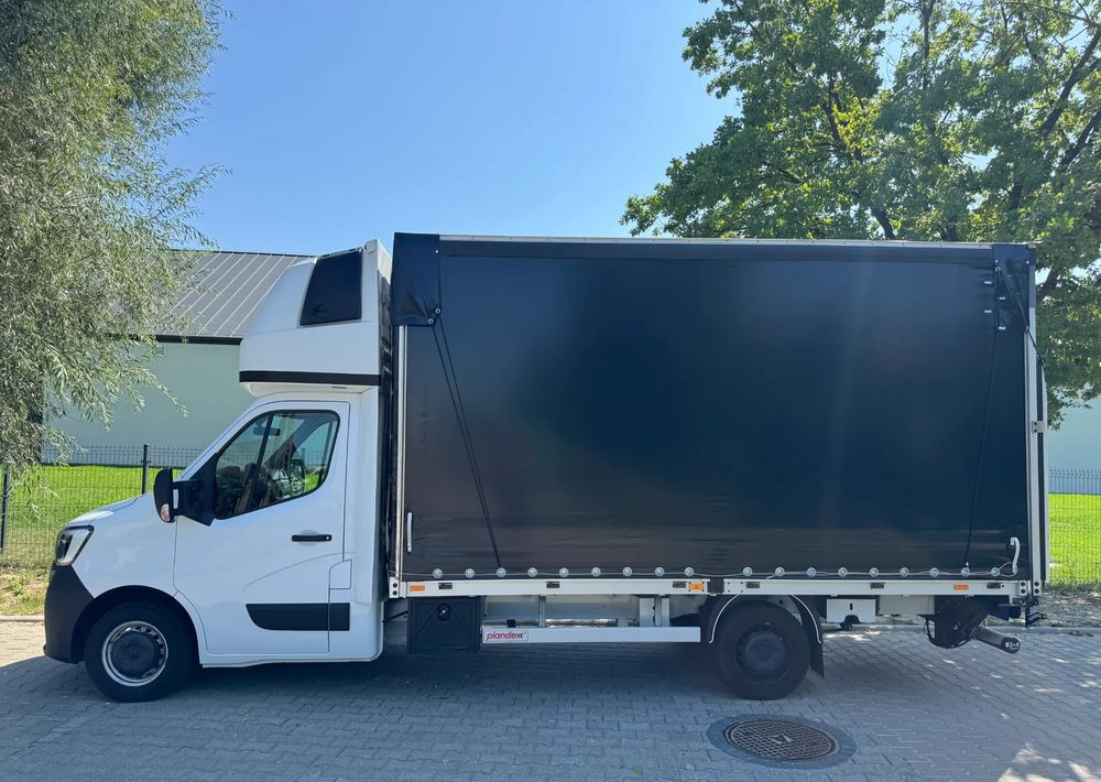 Renault Master - כלי רכב מסחרי עם וילונות צד: תמונה 2 Renault Master - כלי רכב מסחרי עם וילונות צד: תמונה 2