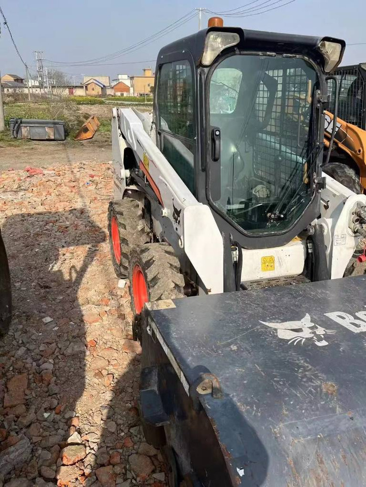 Bobcat S 550 - מעמיס גלגלים: תמונה 5 Bobcat S 550 - מעמיס גלגלים: תמונה 5