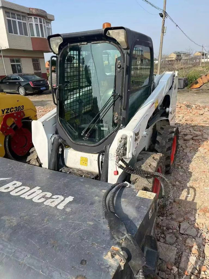 Bobcat S 550 - מעמיס גלגלים: תמונה 4 Bobcat S 550 - מעמיס גלגלים: תמונה 4