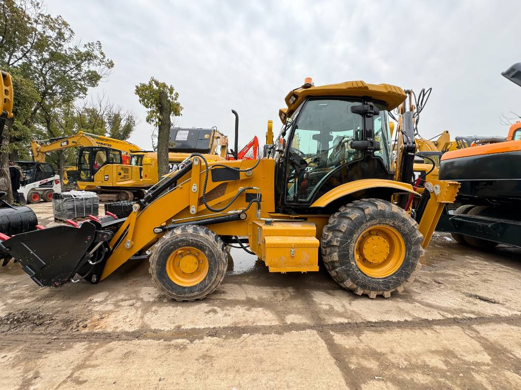 CAT 100% new CAT 420 F - מחפרון: תמונה 1 CAT 100% new CAT 420 F - מחפרון: תמונה 1
