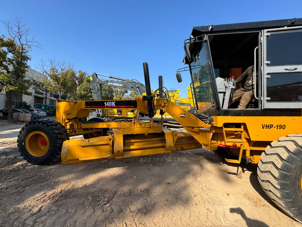 CAT 140 K - מפלסת: תמונה 5 CAT 140 K - מפלסת: תמונה 5