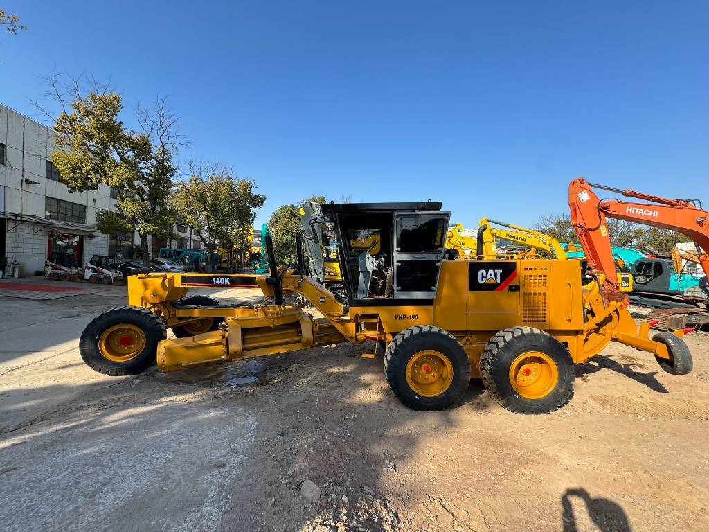 CAT 140 K - מפלסת: תמונה 1 CAT 140 K - מפלסת: תמונה 1