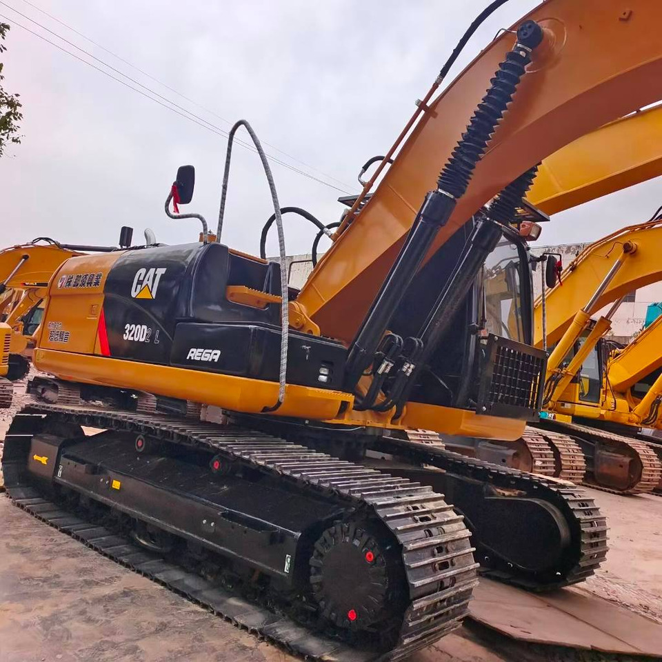CAT 320 D2L - מחפר סורק: תמונה 2 CAT 320 D2L - מחפר סורק: תמונה 2