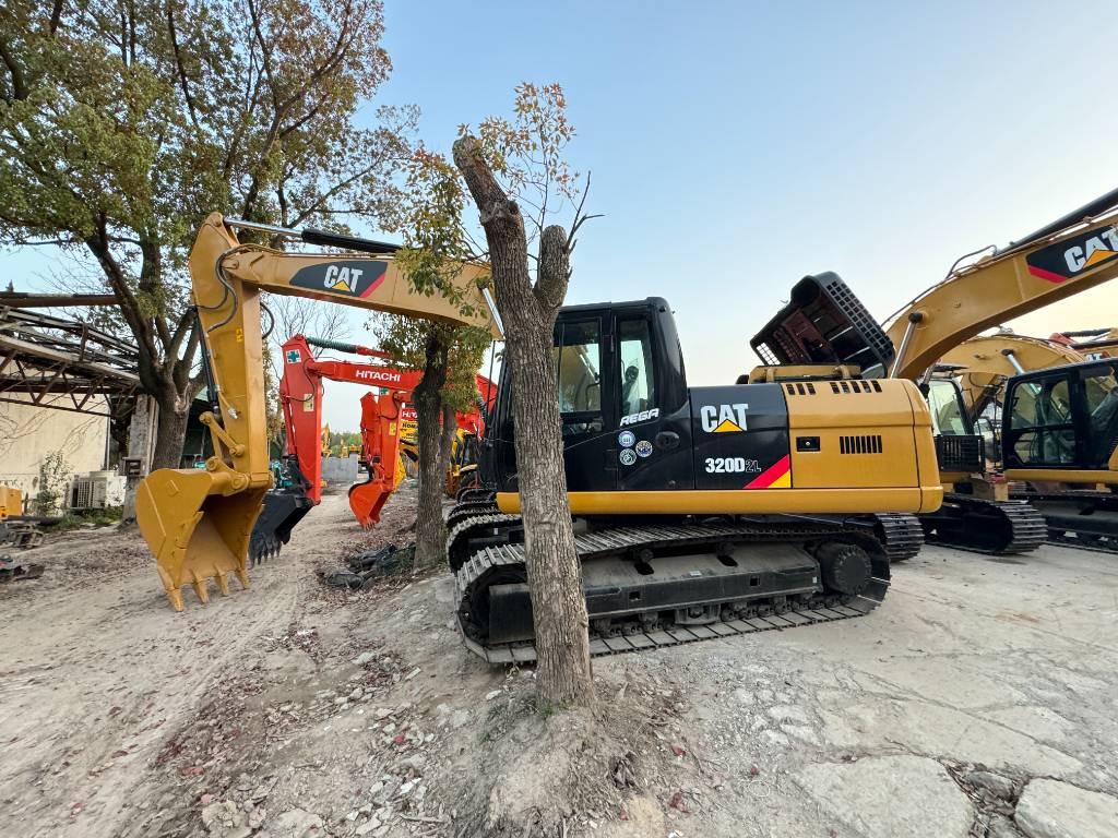 CAT 320D2L - מחפר סורק: תמונה 2 CAT 320D2L - מחפר סורק: תמונה 2