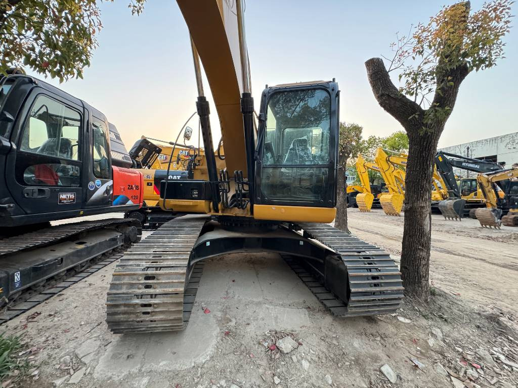 CAT 320D2L - מחפר סורק: תמונה 4 CAT 320D2L - מחפר סורק: תמונה 4