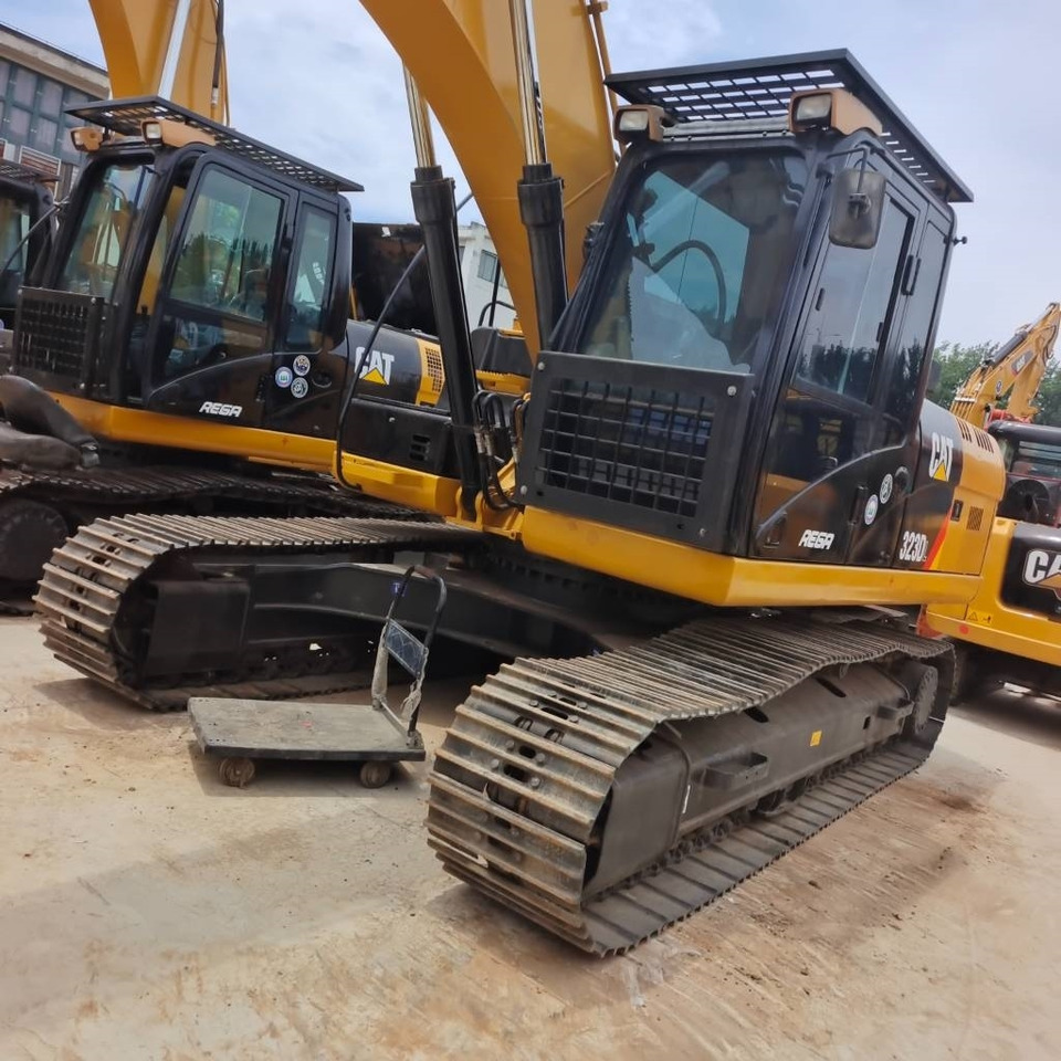 CAT 323 D - מחפר סורק: תמונה 4 CAT 323 D - מחפר סורק: תמונה 4