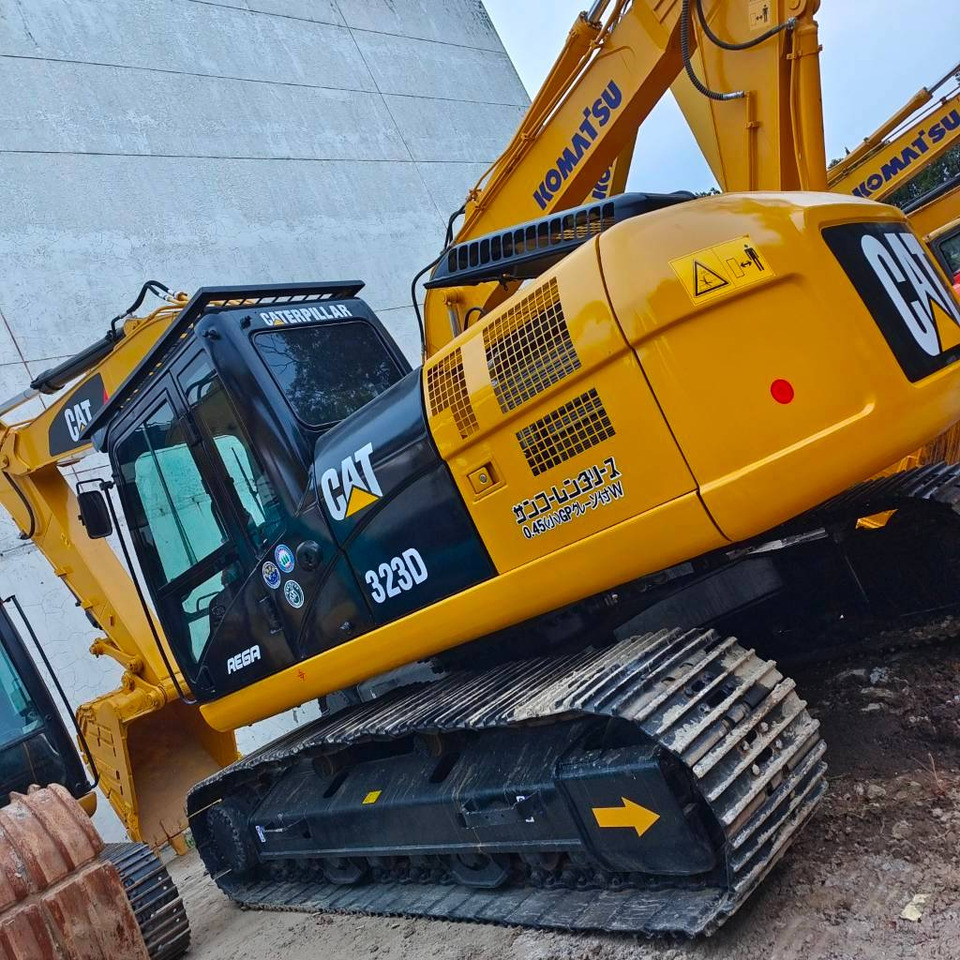 CAT 323 D - מחפר סורק: תמונה 1 CAT 323 D - מחפר סורק: תמונה 1