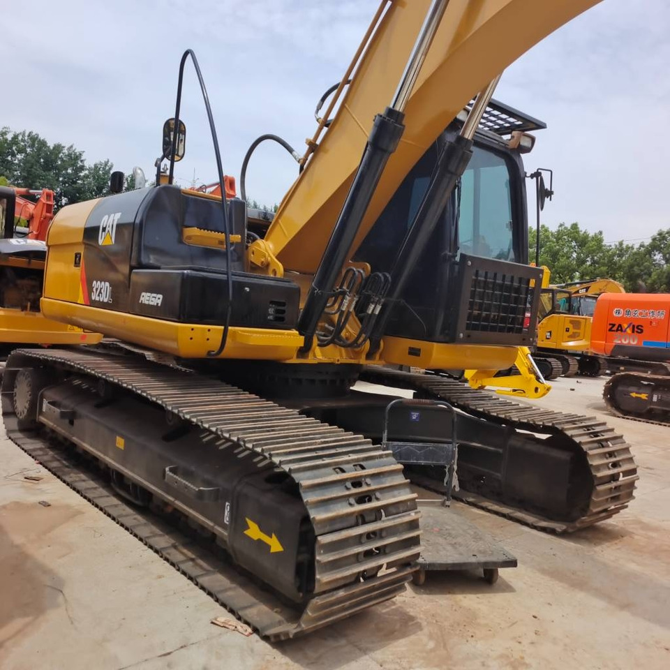 CAT 323 - מחפר סורק: תמונה 1 CAT 323 - מחפר סורק: תמונה 1