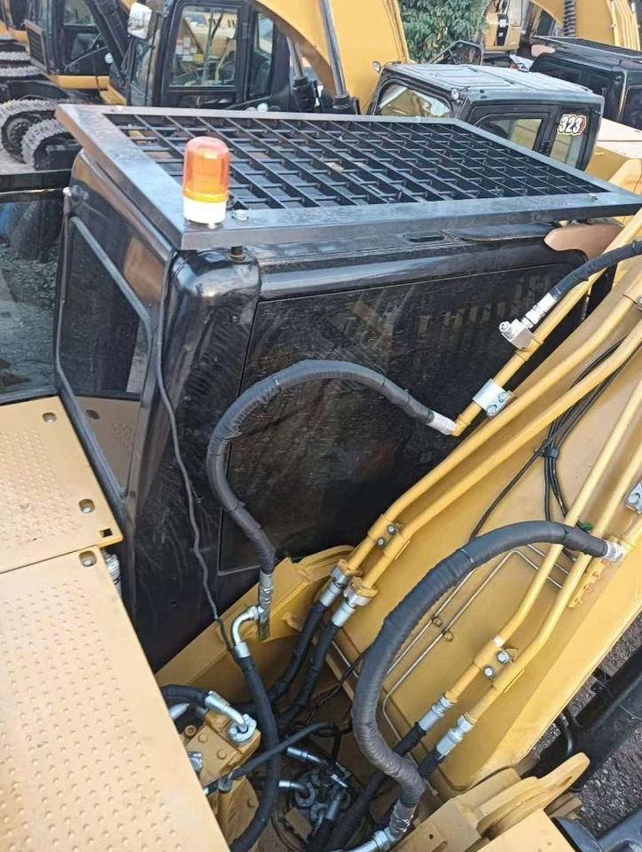 CAT 324 D L - מחפר סורק: תמונה 4 CAT 324 D L - מחפר סורק: תמונה 4