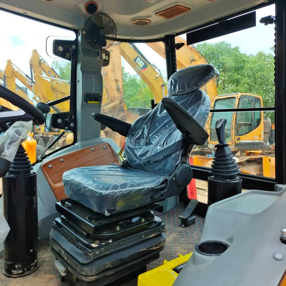 מחפרון CAT 430 F: תמונה 10