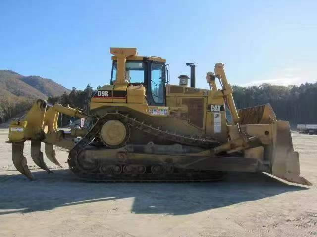CAT D 9 R - דחפור: תמונה 1 CAT D 9 R - דחפור: תמונה 1