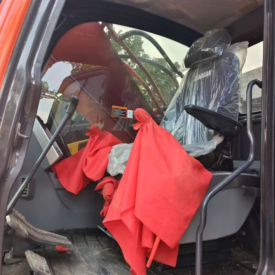 Doosan DX 300 LC-9S - מחפר סורק: תמונה 5 Doosan DX 300 LC-9S - מחפר סורק: תמונה 5