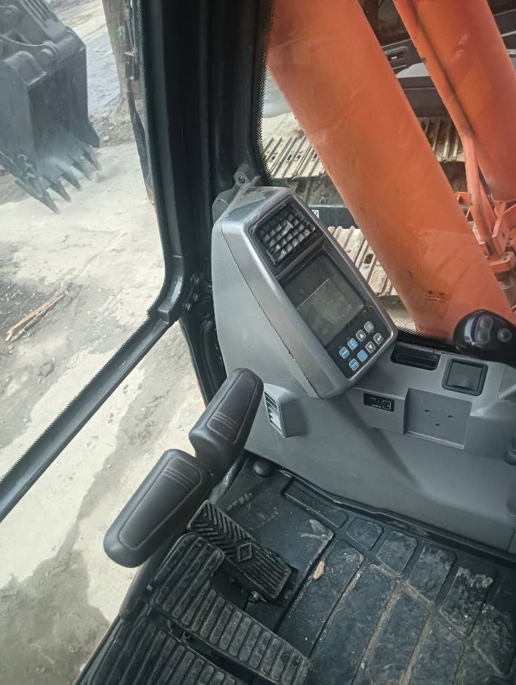 Doosan DX 300 LCA ORIGINAL COLOR - מחפר סורק: תמונה 4 Doosan DX 300 LCA ORIGINAL COLOR - מחפר סורק: תמונה 4