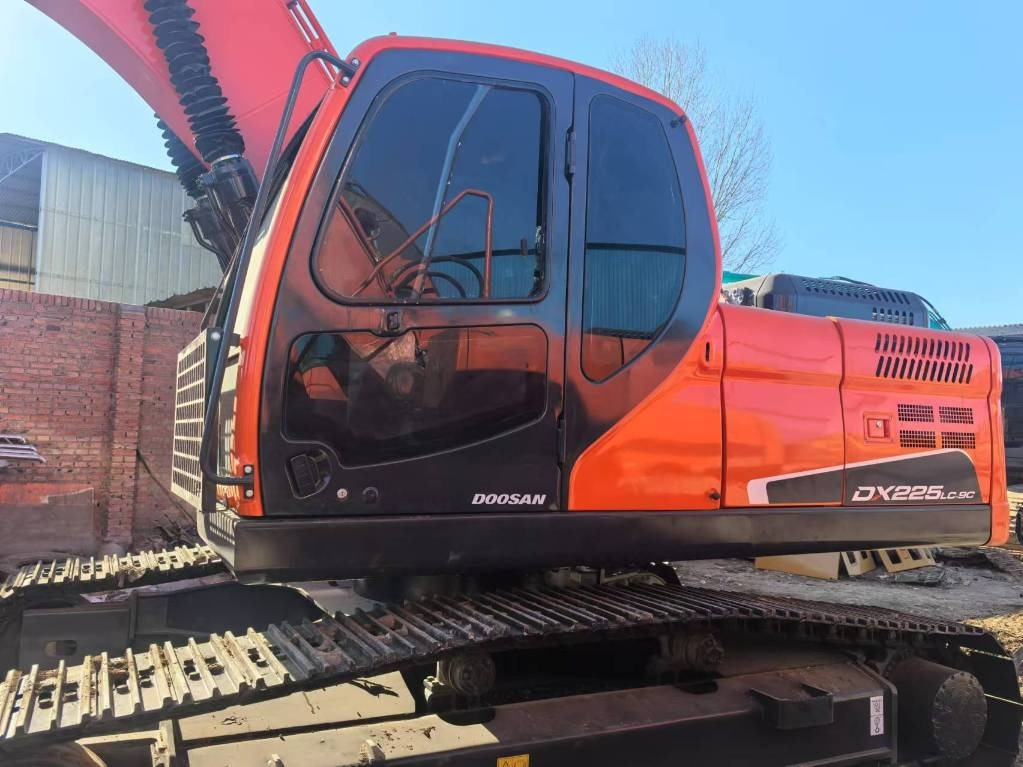 Doosan DX225 LC-9C - מחפר סורק: תמונה 2 Doosan DX225 LC-9C - מחפר סורק: תמונה 2