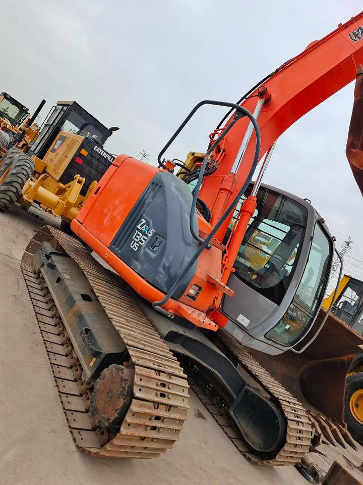 Hitachi ZX 135 US - מחפר סורק: תמונה 5 Hitachi ZX 135 US - מחפר סורק: תמונה 5