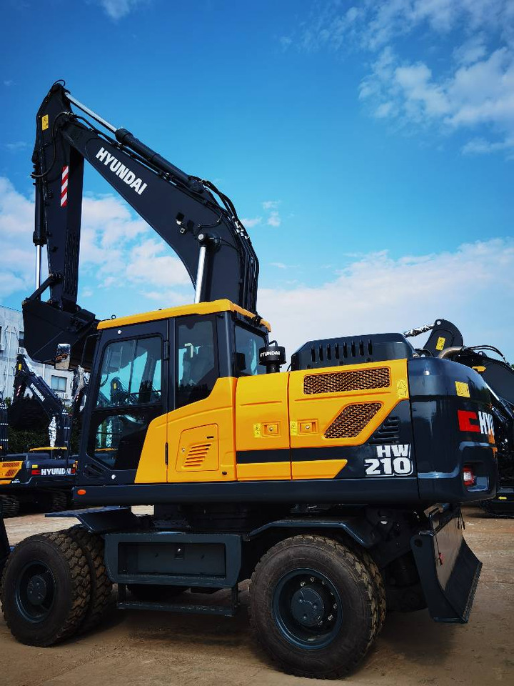 Hyundai 210W-9 - מחפר גלגלים: תמונה 1 Hyundai 210W-9 - מחפר גלגלים: תמונה 1