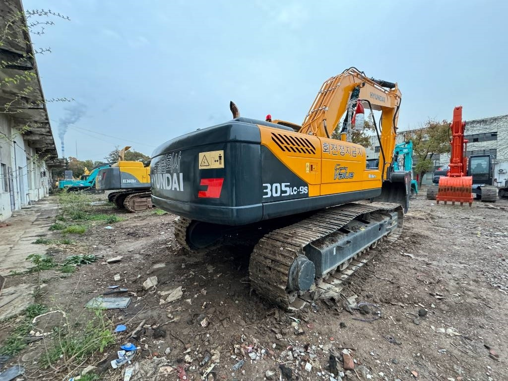 Hyundai 305lc - מחפר סורק: תמונה 3 Hyundai 305lc - מחפר סורק: תמונה 3