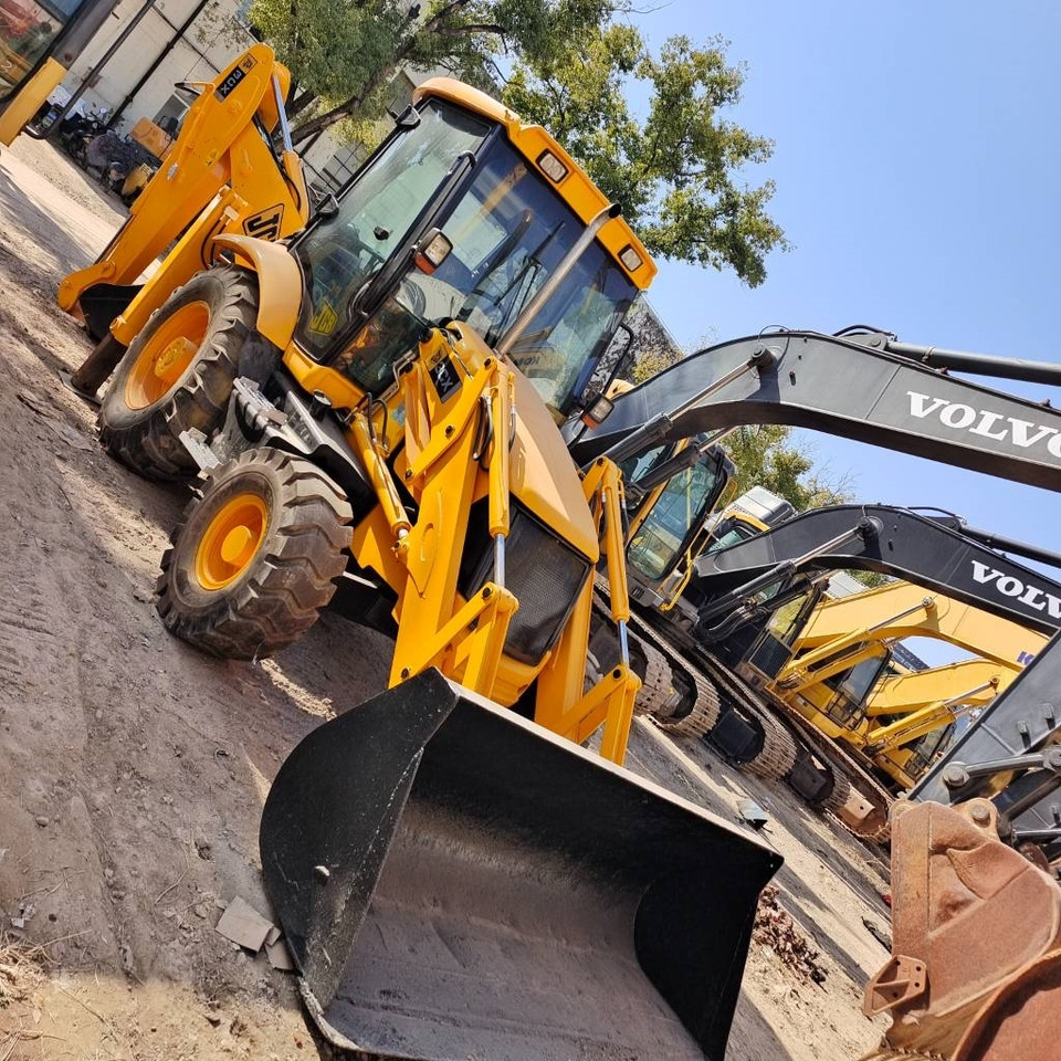 JCB 3 CX Brand new machine - מחפרון: תמונה 2 JCB 3 CX Brand new machine - מחפרון: תמונה 2
