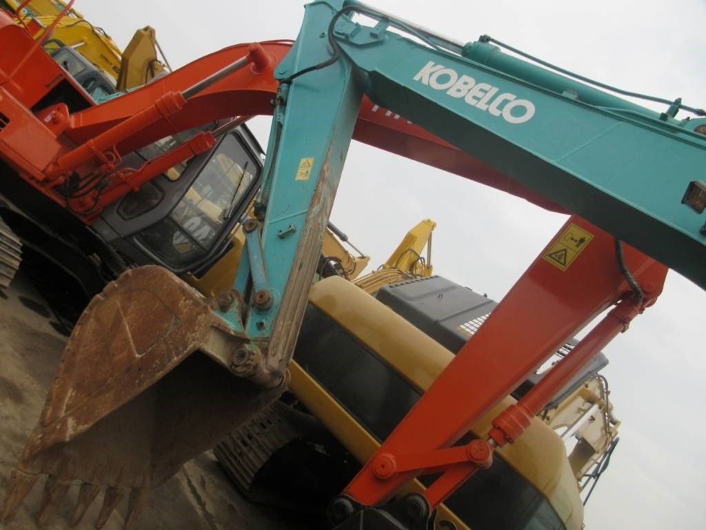 Kobelco SK 140 - מחפר סורק: תמונה 5 Kobelco SK 140 - מחפר סורק: תמונה 5