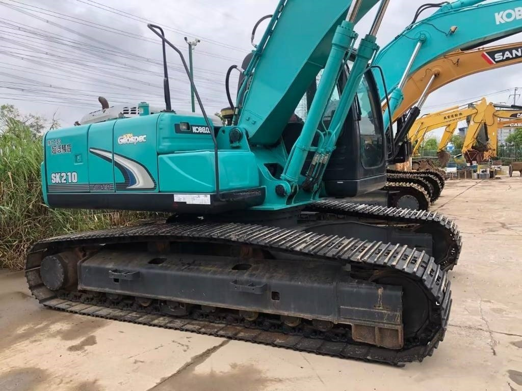 Kobelco SK 210 - מחפר סורק: תמונה 2 Kobelco SK 210 - מחפר סורק: תמונה 2