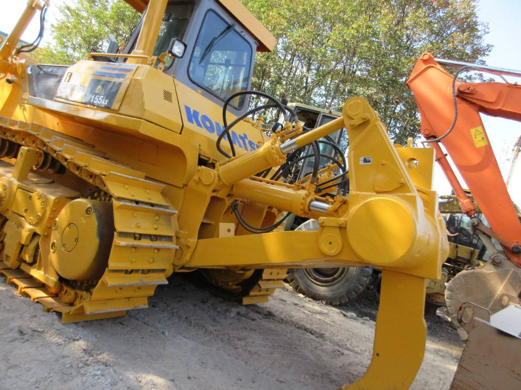 Komatsu D 155A - דחפור: תמונה 1 Komatsu D 155A - דחפור: תמונה 1