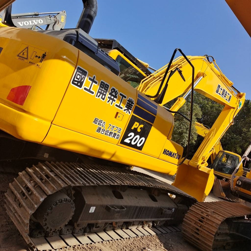 Komatsu PC 200 - מחפר סורק: תמונה 4 Komatsu PC 200 - מחפר סורק: תמונה 4