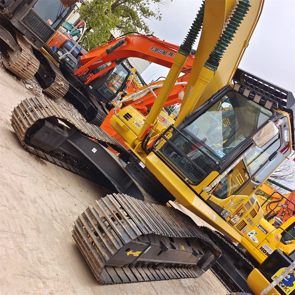 מחפר סורק Komatsu PC 220-8: תמונה 7