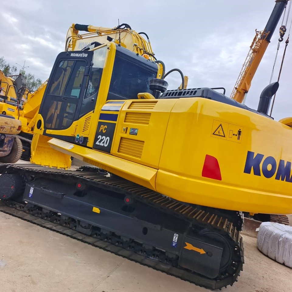 Komatsu PC 220 - מחפר סורק: תמונה 3 Komatsu PC 220 - מחפר סורק: תמונה 3
