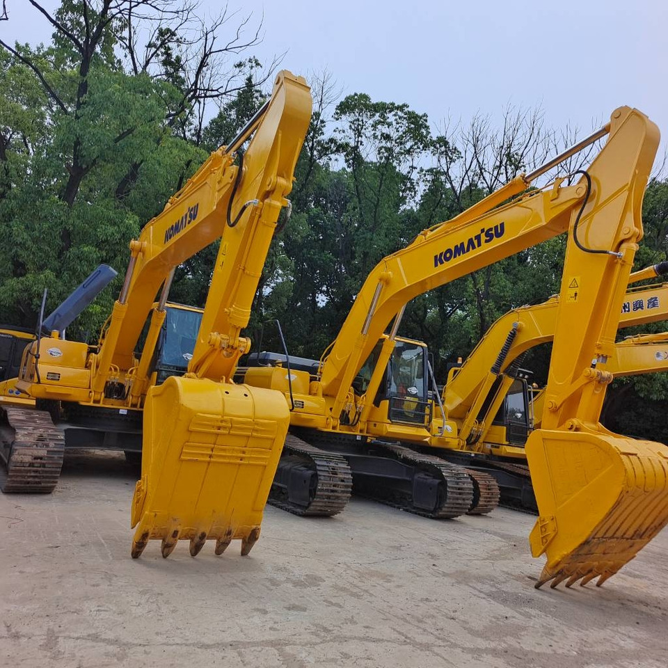 Komatsu PC 300 - מחפר סורק: תמונה 1 Komatsu PC 300 - מחפר סורק: תמונה 1