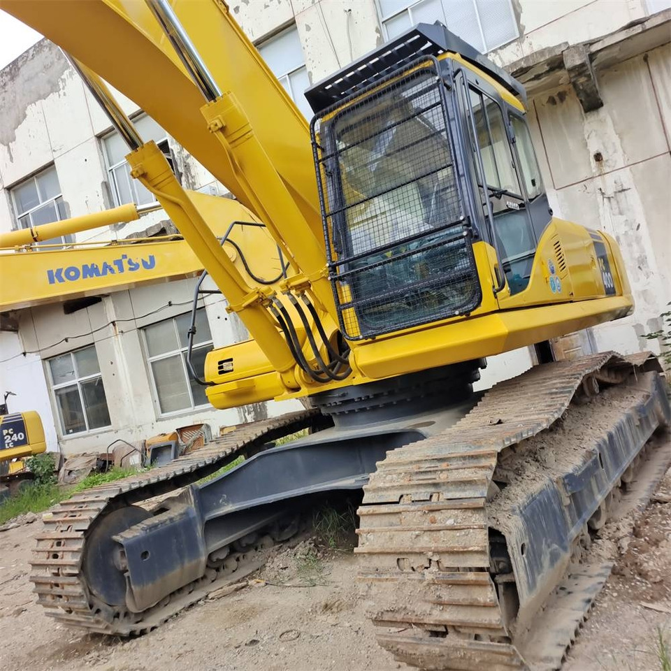 Komatsu PC 400 - מחפר סורק: תמונה 1 Komatsu PC 400 - מחפר סורק: תמונה 1