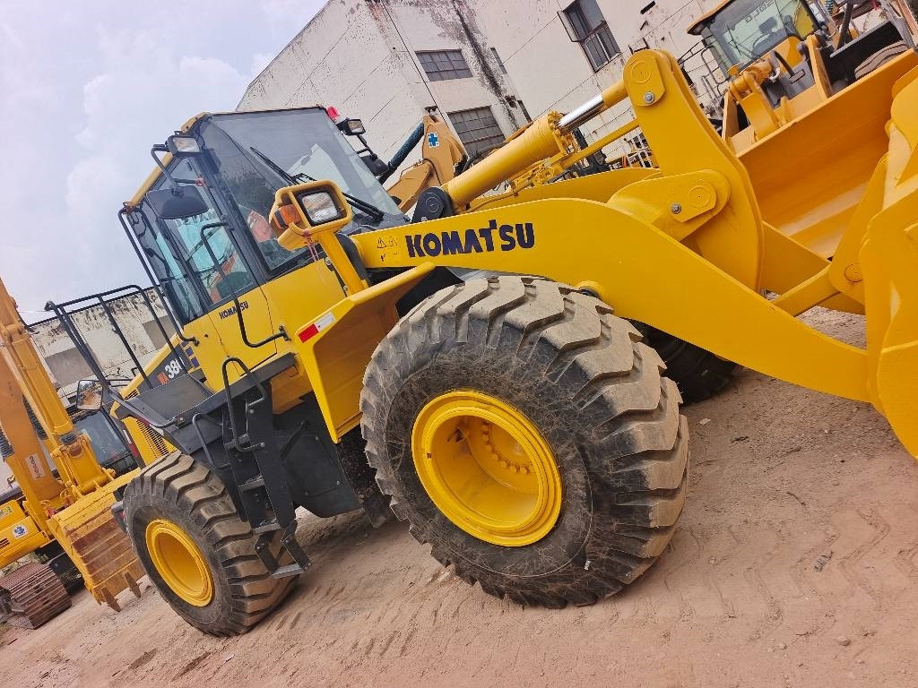 Komatsu WA 380 - מחפר סורק: תמונה 2 Komatsu WA 380 - מחפר סורק: תמונה 2