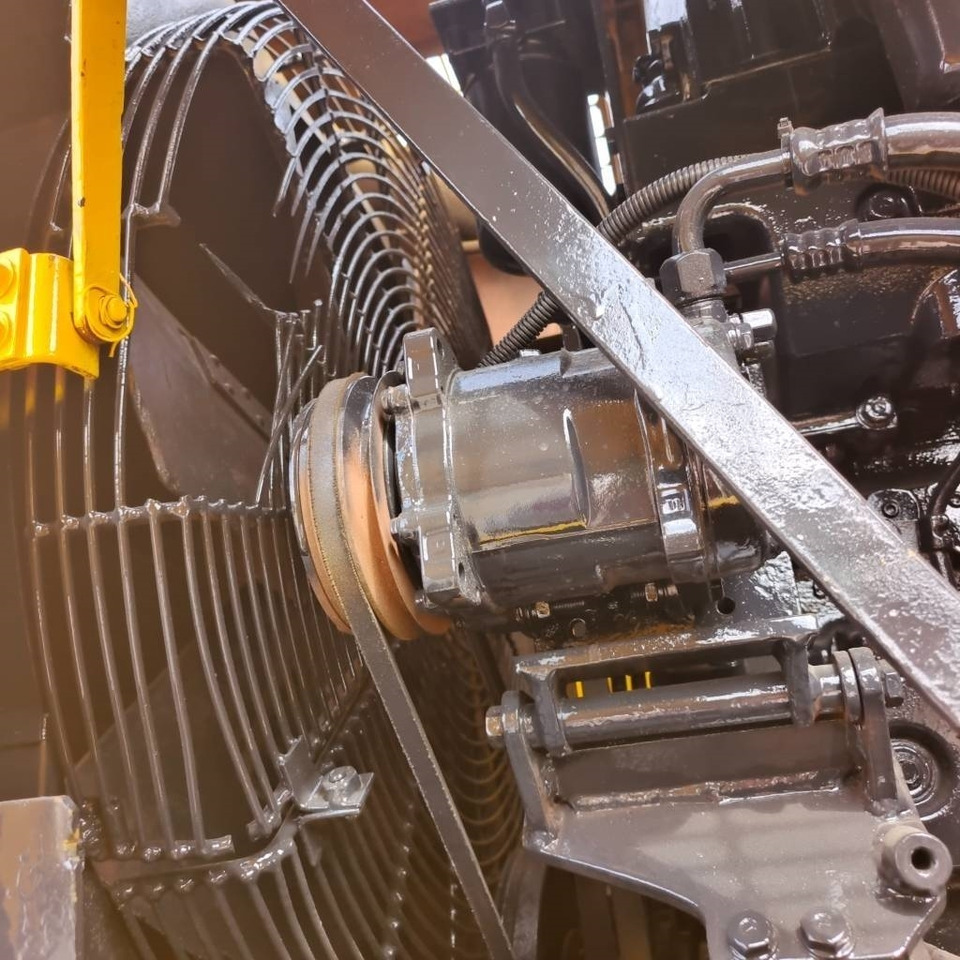 Komatsu WA 470-6 - מחפר סורק: תמונה 2 Komatsu WA 470-6 - מחפר סורק: תמונה 2