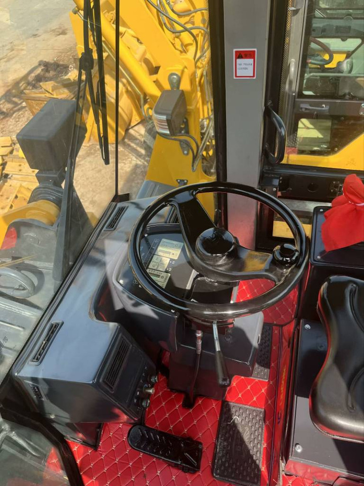 LiuGong CLG 835 - מעמיס גלגלים: תמונה 2 LiuGong CLG 835 - מעמיס גלגלים: תמונה 2